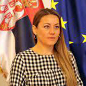 headshot of Mira Radenovic