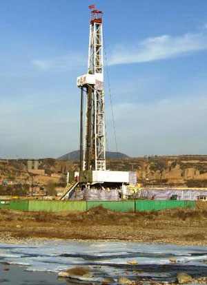 Horizontal drilling rig in the southern Qinshui Basin.